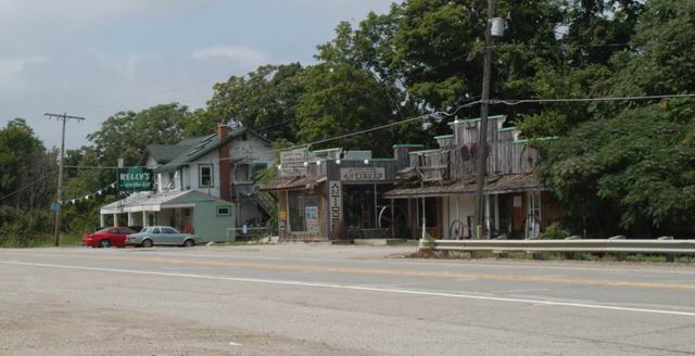 Irish Hills Area - Antique Shop And Kellys Pub